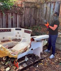 Best Construction Debris Removal  in Johnston City, IL